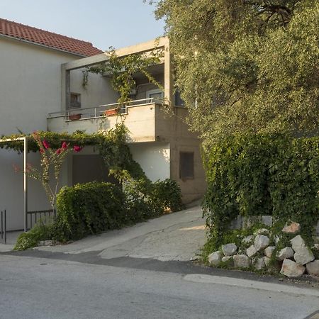Apartments With A Parking Space Zuljana, Peljesac - 4573 Екстер'єр фото