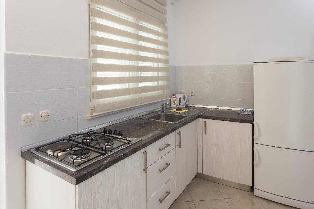 Apartments With A Parking Space Zuljana, Peljesac - 4573 Екстер'єр фото